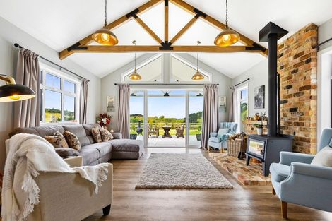 Photo of property in 261 Fletcher Road, Waimauku, 0881