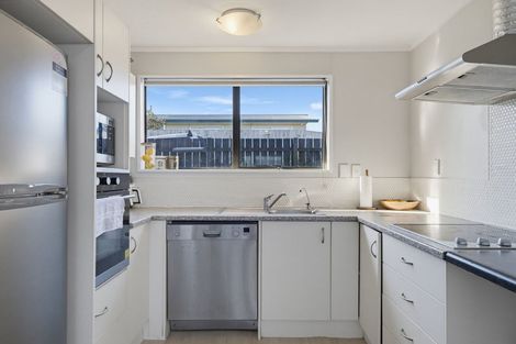 Photo of property in 15a Ruahine Street, Ohauiti, Tauranga, 3112
