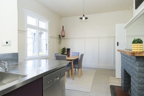 Photo of property in 25 Swinburn Street, Dannevirke, 4930