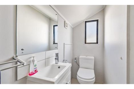 Photo of property in 2/211 Weymouth Road, Manurewa, Auckland, 2102