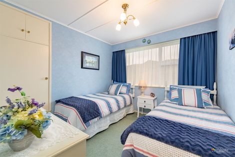 Photo of property in 15 Maple Grove, Maungaraki, Lower Hutt, 5010