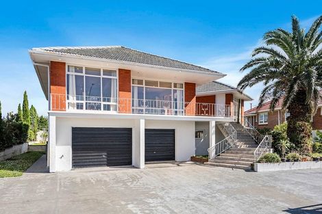 Photo of property in 342 Te Atatu Road, Te Atatu South, Auckland, 0610