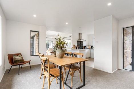 Photo of property in 18 Mollymawk Place, Woolston, Christchurch, 8023