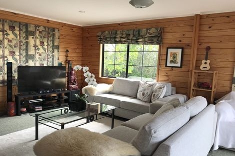 Photo of property in 2/98 Simmental Crescent, Somerville, Auckland, 2014