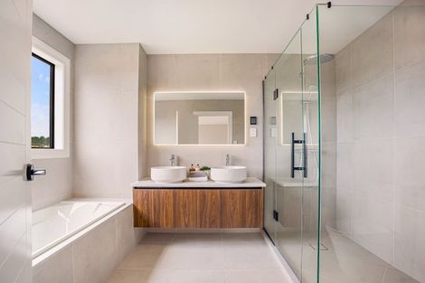 Photo of property in 40 Paparahi Place, Wainui, 0992