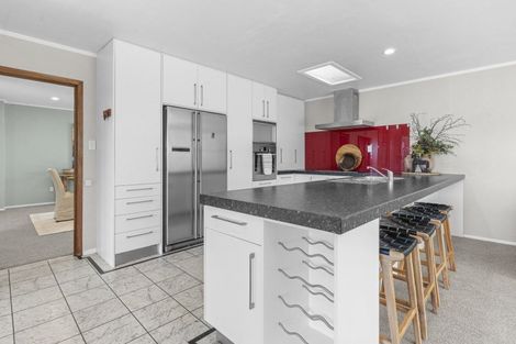 Photo of property in 76a Mangorei Road, Strandon, New Plymouth, 4312