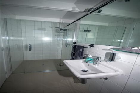 Photo of property in 4/63 Lake Road, Devonport, Auckland, 0624