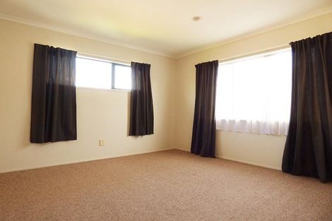 Photo of property in 1/35 Pah Road, Papatoetoe, Auckland, 2025