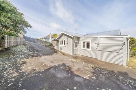 Photo of property in 107 Nevay Road, Miramar, Wellington, 6022