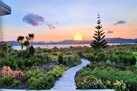 Photo of property in 131 Kelly Jade Avenue, Matarangi, Whitianga, 3592