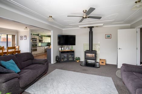 Photo of property in 27 Clutha Street, Alexandra, 9320