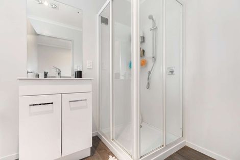 Photo of property in 6 Awhenga Place, Weymouth, Auckland, 2103