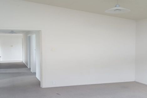 Photo of property in 3 Tyne Road, Forrest Hill, Auckland, 0620