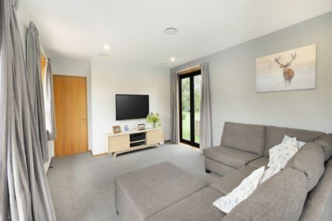 Photo of property in 12 Dawn Place, Kirwee, Darfield, 7571