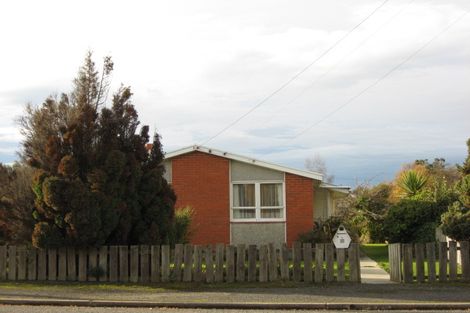 Photo of property in 22 Cross Street, Milton, 9220