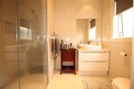 Photo of property in 12 Paso Fino Crescent, Karaka, Papakura, 2113