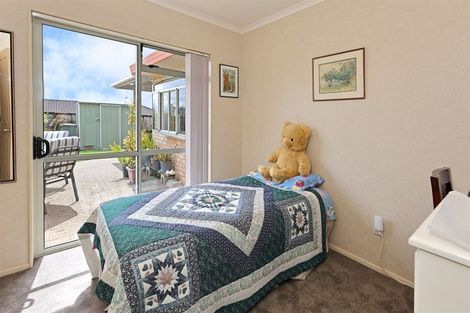 Photo of property in 5 Somerton Rise, Henderson, Auckland, 0612