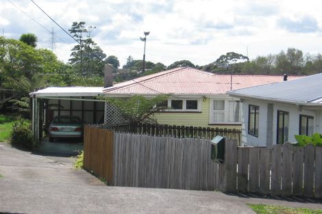 Photo of property in 63 Beaubank Road, Kelston, Auckland, 0602