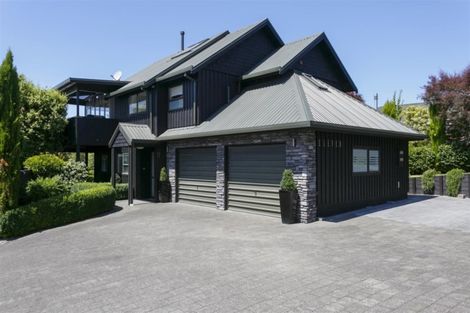 Photo of property in 2/11 Krissell Place, Acacia Bay, Taupo, 3330