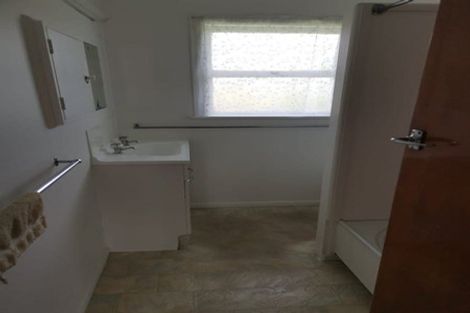 Photo of property in 2/76 Wintere Road, Papatoetoe, Auckland, 2025