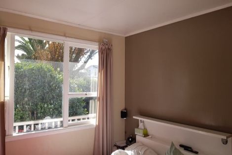 Photo of property in 53 Lawrence Crescent, Hillpark, Auckland, 2102
