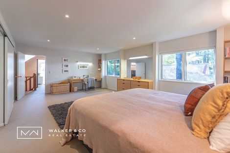 Photo of property in 10 Tiniroa Grove, Silverstream, Upper Hutt, 5019