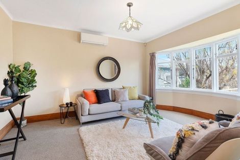 Photo of property in 17 Lonsdale Crescent, Rongotai, Wellington, 6022