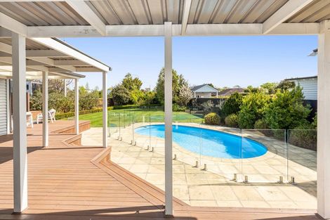 Photo of property in 3 Strowan Road, Strowan, Christchurch, 8052