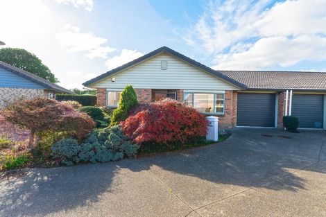 Photo of property in Waimanu Bay Village, 32/1 Piriti Drive, Te Atatu Peninsula, Auckland, 0610