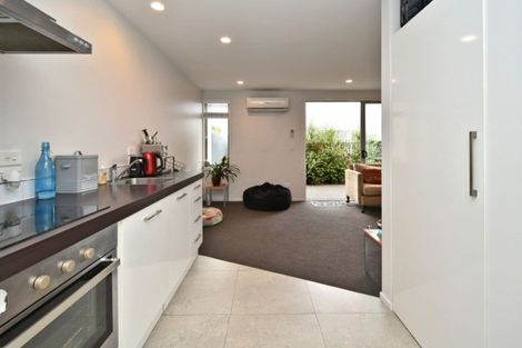 Photo of property in 9/318 Barbadoes Street, Christchurch Central, Christchurch, 8011