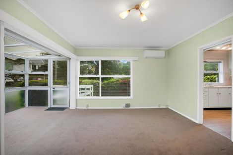 Photo of property in 1/42 Chartwell Avenue, Glenfield, Auckland, 0629