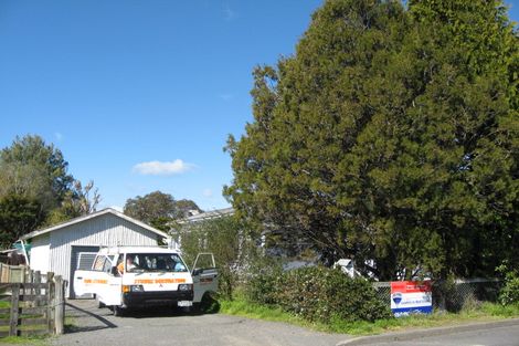 Photo of property in 44 Mcgreevy Street, Waipawa, 4210