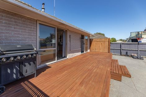 Photo of property in 17 Ariel Place, Aranui, Christchurch, 8061