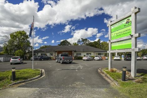 Photo of property in 3 Girvan Terrace, Wattle Downs, Auckland, 2103