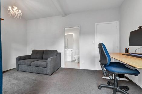 Photo of property in 4 Cherry Lane, Hurdon, New Plymouth, 4310