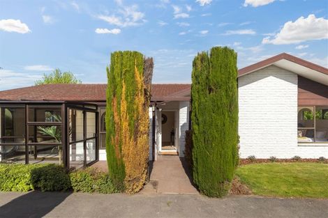 Photo of property in 35 Karnak Crescent, Russley, Christchurch, 8042