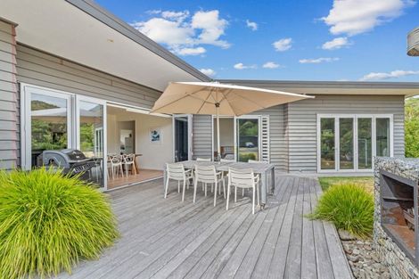 Photo of property in 4 Coral Place, Matapouri, Whangarei, 0173