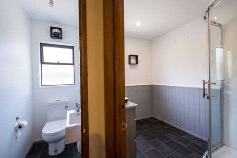 Photo of property in 5 Ranui Street, Waikawa, Picton, 7220