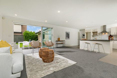 Photo of property in 9 Bonny Crescent, Massey, Auckland, 0614