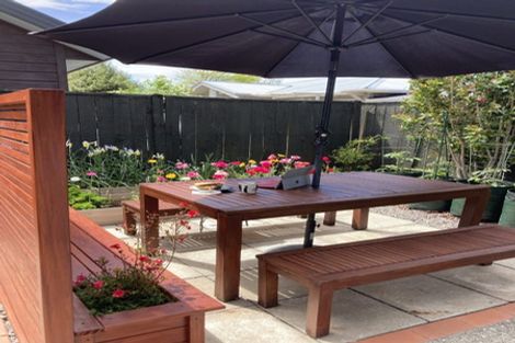 Photo of property in 9/8 Palmer Crescent, Silverstream, Upper Hutt, 5019