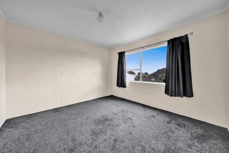 Photo of property in 10a Banks Street, Marfell, New Plymouth, 4310