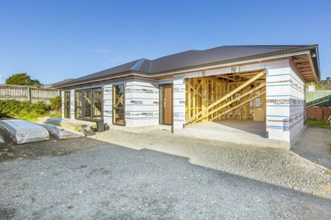 Photo of property in 16a Ebdentown Street, Ebdentown, Upper Hutt, 5018