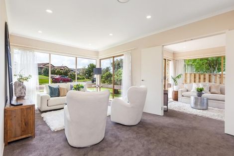Photo of property in 3 Serrita Avenue, Sunnyhills, Auckland, 2010
