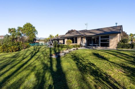Photo of property in 14 Cabernet Close, Rototuna, Hamilton, 3210