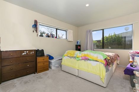 Photo of property in 25 Robertson Road, Favona, Auckland, 2024