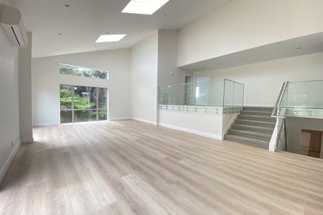 Photo of property in 22 Lorikeet Place, Unsworth Heights, Auckland, 0632