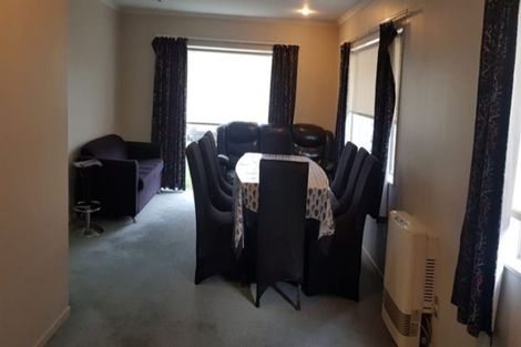 Photo of property in 10 Bridgefield Crescent, Flat Bush, Auckland, 2016