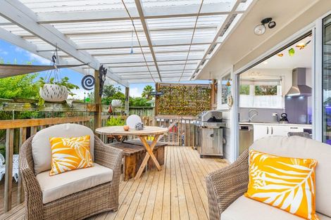 Photo of property in 44 Jillian Drive, Ranui, Auckland, 0612