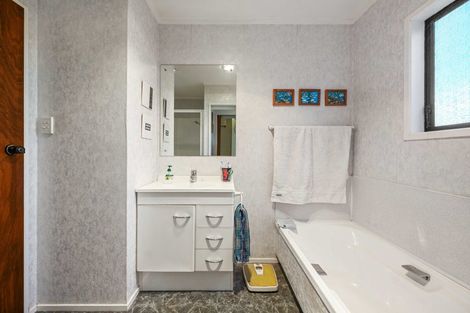 Photo of property in 84 Totara Drive, Pukete, Hamilton, 3200