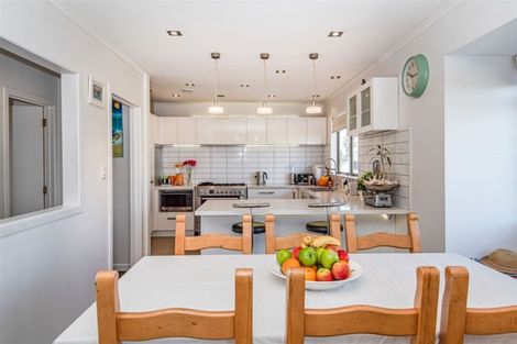 Photo of property in 4a Northumberland Avenue, Belmont, Auckland, 0622